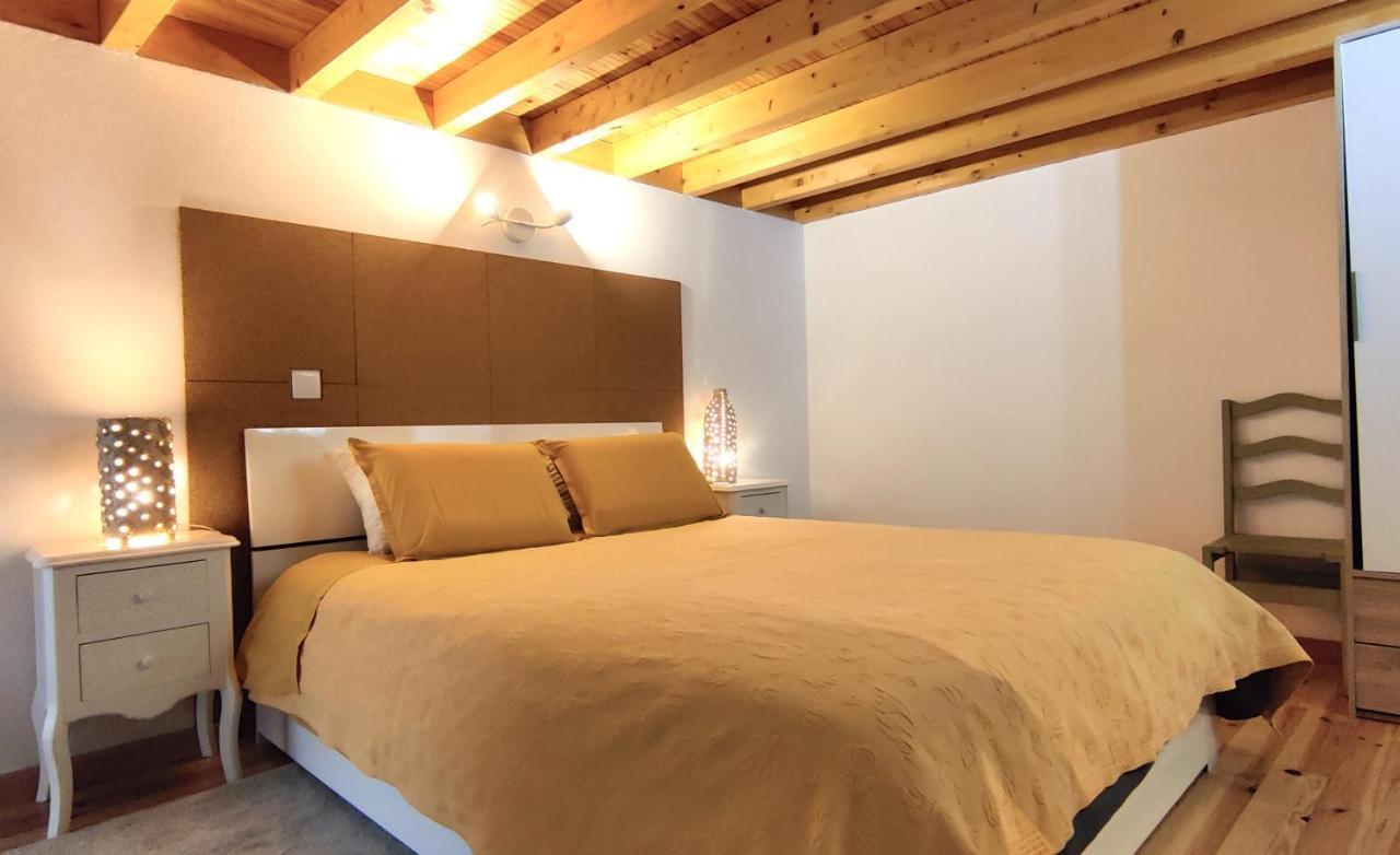 Casa Rural D 'Avo - Sossego Do Campo - 5 Adultos Alhais Kültér fotó