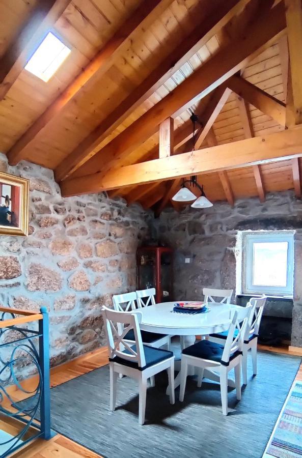 Casa Rural D 'Avo - Sossego Do Campo - 5 Adultos Alhais Kültér fotó