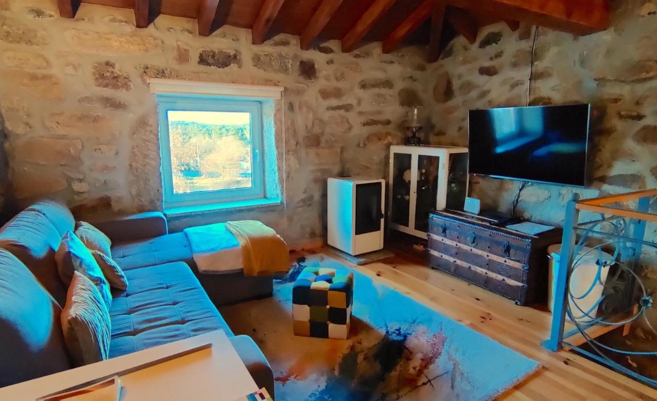 Casa Rural D 'Avo - Sossego Do Campo - 5 Adultos Alhais Kültér fotó