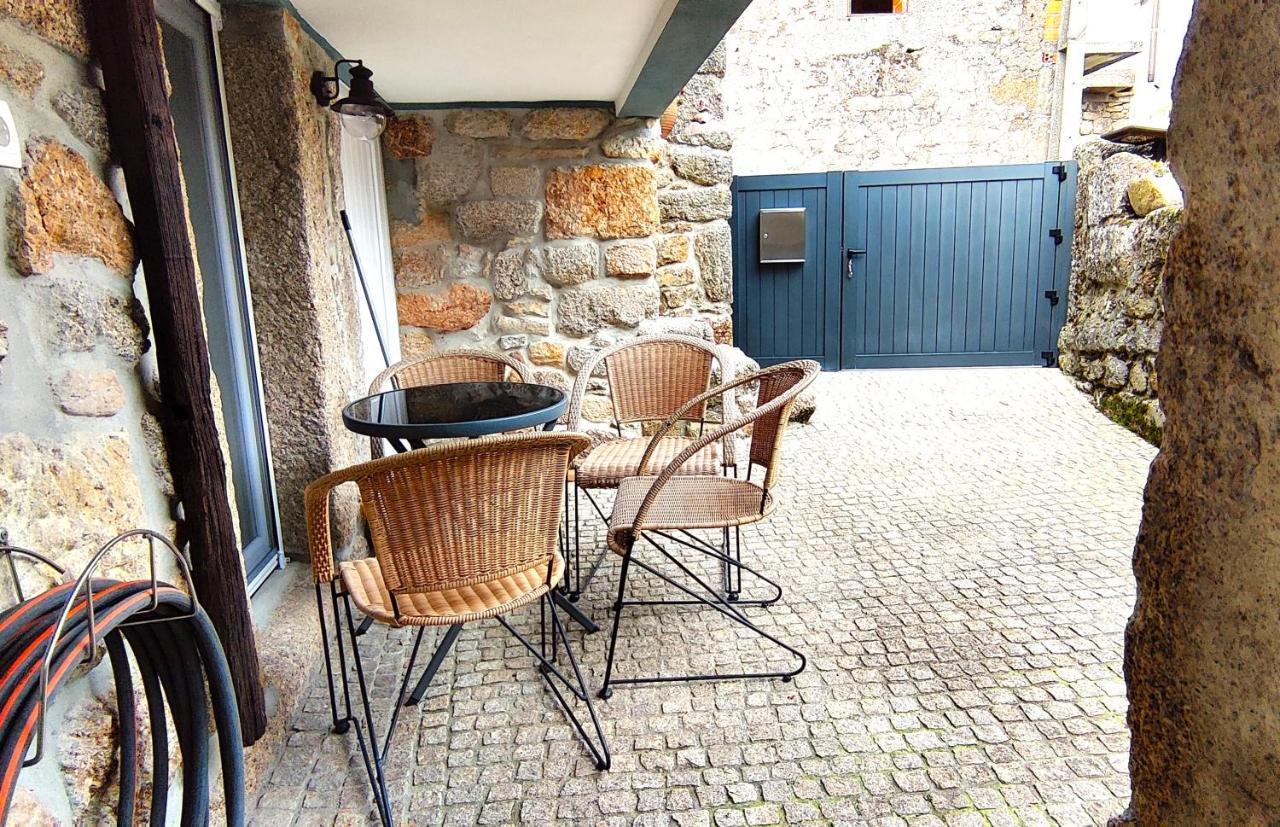 Casa Rural D 'Avo - Sossego Do Campo - 5 Adultos Alhais Kültér fotó